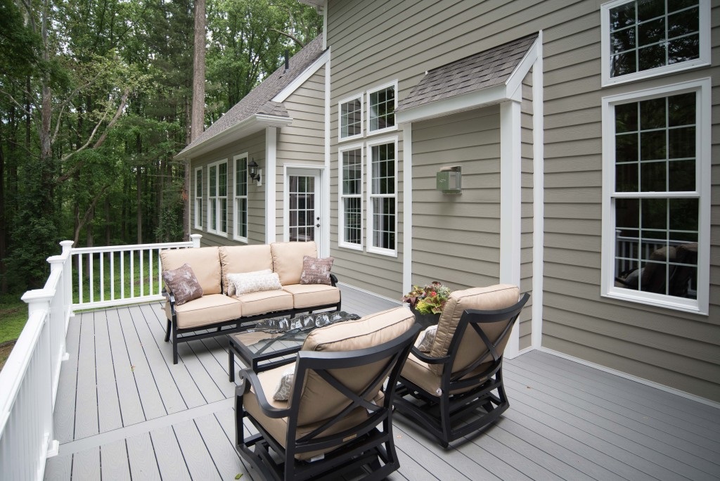 Designing a Custom Deck for Your Home